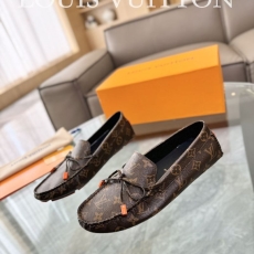 Louis Vuitton Low Shoes